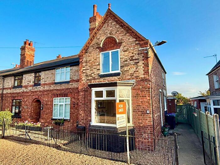 3 Bedroom End Of Terrace House For Sale In Western Avenue, Saxilby, LN1