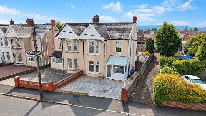 3 Bedroom Semi-Detached House For Sale In Dyffryn Road, Gorseinon, Swansea, SA4