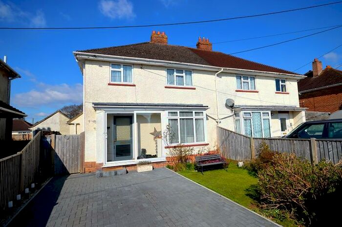 3 Bedroom Semi-Detached House To Rent In Winchester Road, New Milton, Hampshire., BH25