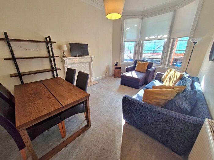 2 Bedroom Flat To Rent In Dudley Drive, Glasgow, G12