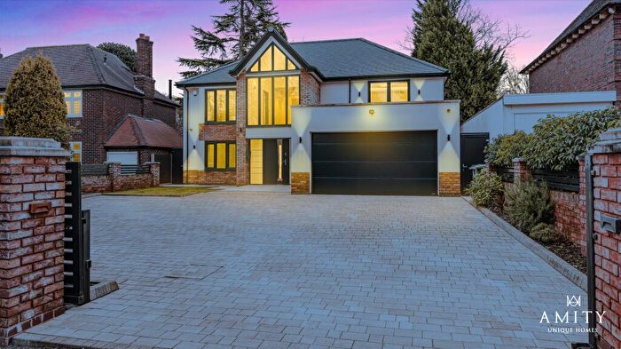 6 Bedroom Detached House For Sale In Featherston Road, Sutton Coldfield, B74