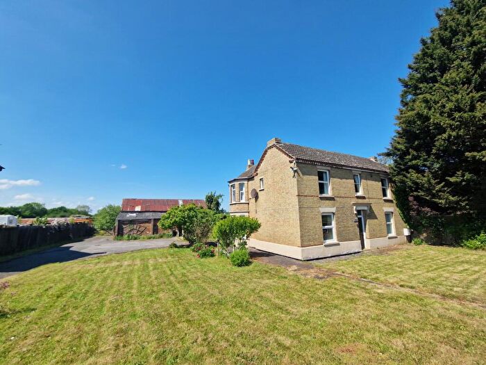 4 Bedroom Detached House For Sale In Tempsford Road, Sandy, SG19