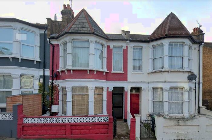 2 Bedroom Apartment To Rent In Mount Pleasant Road, London, N17