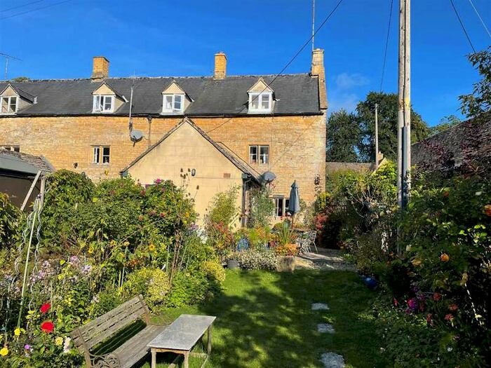 3 Bedroom End Of Terrace House For Sale In The Old Farmhouse, Temple Guiting, GL54