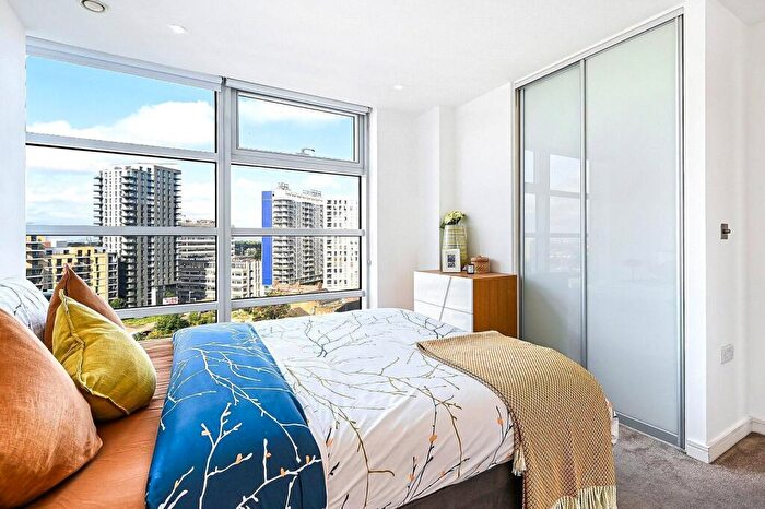 1 Bedroom Apartment To Rent In Pioneer Point, Ilford, IG1