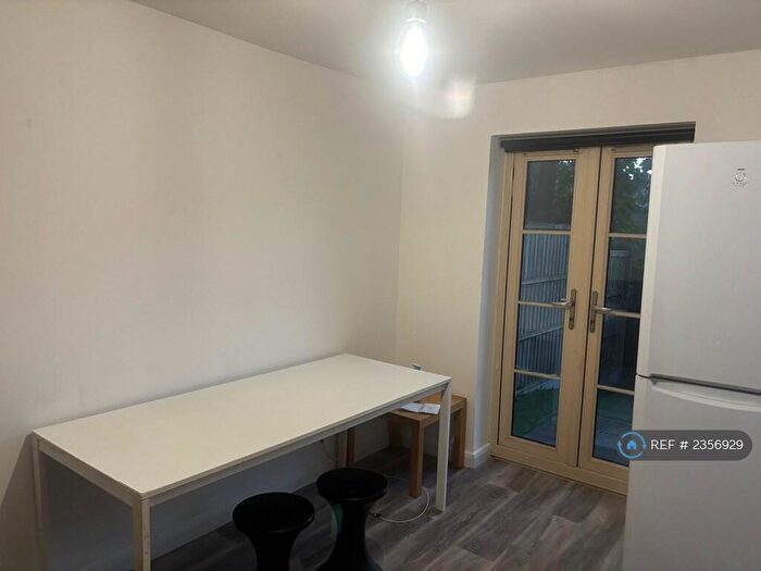 5 Bedroom Terraced House To Rent In Kilby Mews, Coventry, CV1