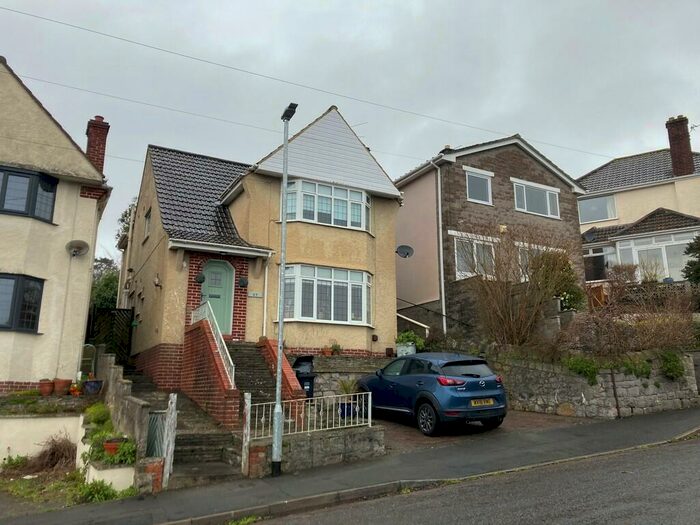 3 Bedroom Detached House To Rent In Farm Road, Weston-super-Mare, BS22