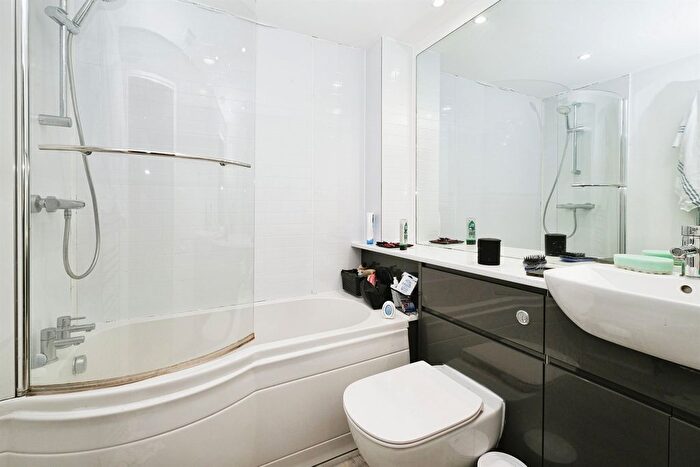 2 Bedroom Flat For Sale In Ellerman Road, Liverpool, L3