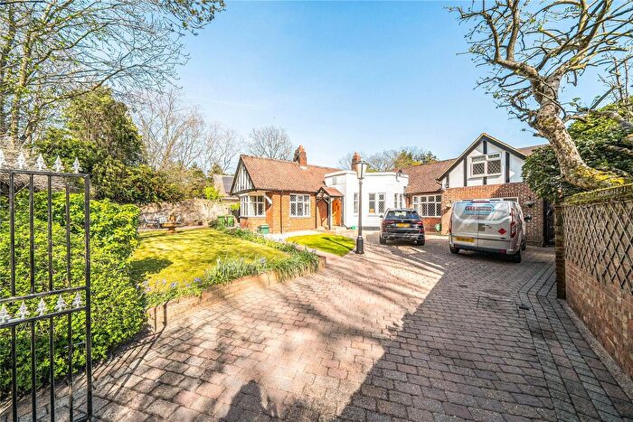 5 Bedroom Detached House For Sale In Orpington Road, Chislehurst, BR7