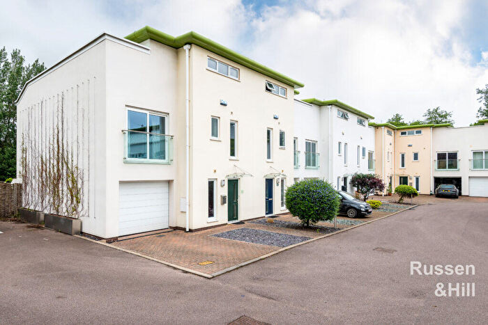 5 Bedroom Semi-Detached House For Sale In Ottaway Close, New Costessey, NR5