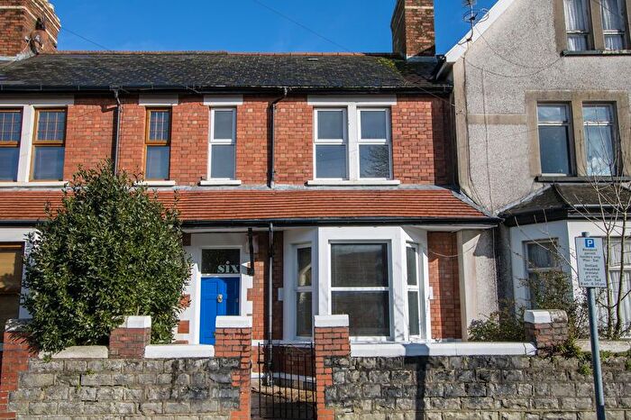 3 Bedroom Terraced House To Rent In Station Road, Penarth, CF64