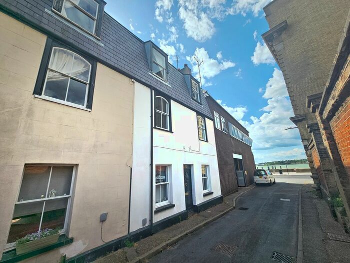 3 Bedroom Property To Rent In Eastgate Street, Harwich, CO12