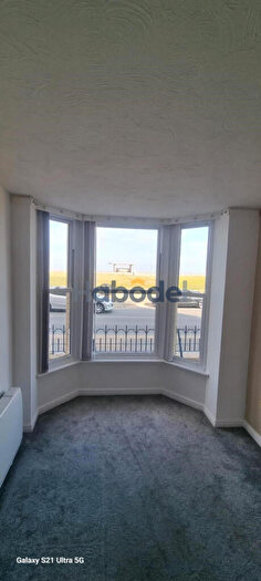 2 Bedroom Flat To Rent In West Parade, Rhyl, LL18