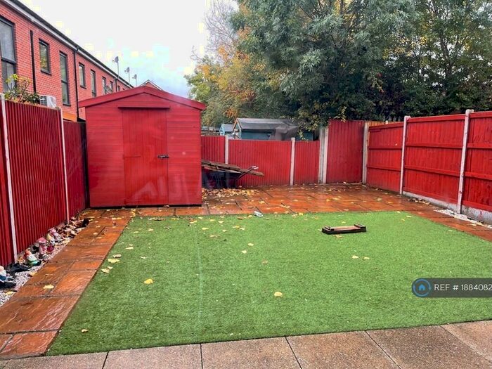 3 Bedroom Terraced House To Rent In Hennessey Mews, Dagenham, RM8