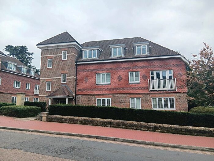 1 Bedroom Flat To Rent In Culverden Park, Tunbridge Wells, TN4