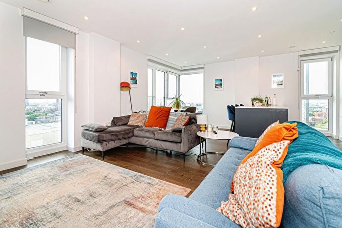 2 Bedroom Flat For Sale In Stanley Street, Salford, M3