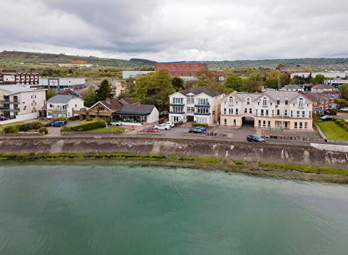 3 Bedroom Apartments For Sale In Apt, Rhanbuoy Park, Carrickfergus, BT38