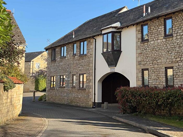 2 Bedroom Flat To Rent In Phillips Court, Stamford, PE9