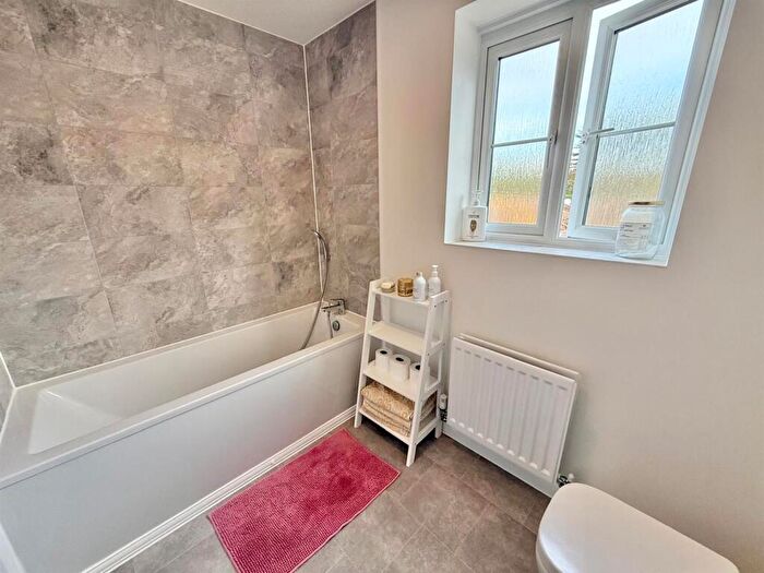 3 Bedroom Detached House For Sale In Cypress Close, Macclesfield, SK11