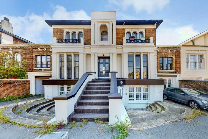 1 Bedroom Flat To Rent In Tollington Park, London, N4