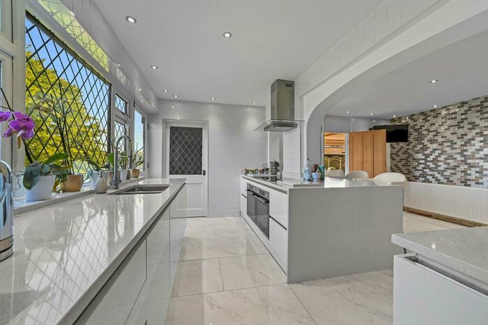 4 Bedroom Detached House For Sale In St. Osyth, Essex, CO16