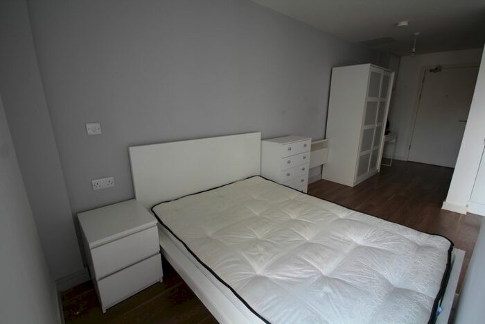 Studio To Rent In Wolstenholme Square, Liverpool, L1