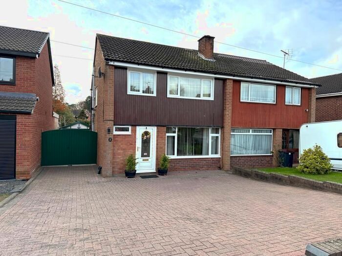 3 Bedroom Semi-Detached House For Sale In Brookside Avenue, Newport, TF10