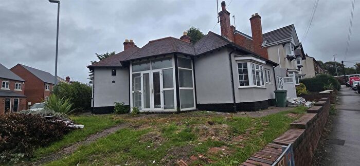 6 Bedroom Detached Bungalow To Rent In Vincent Street, Walsall, WS1
