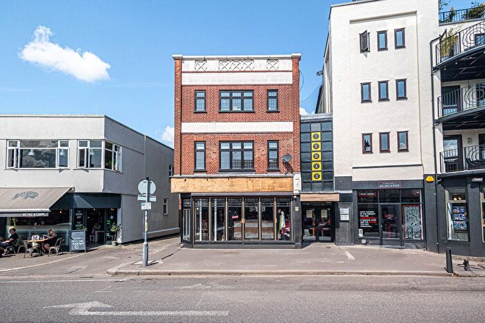 2 Bedroom Flat To Rent In Elm Road, Leigh-On-Sea, SS9