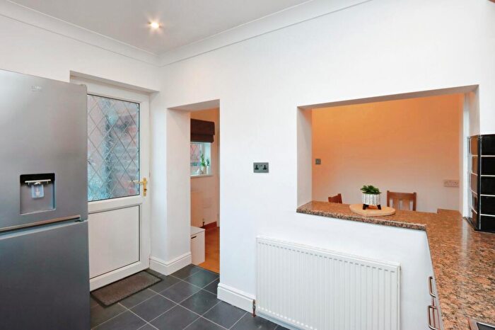 2 Bedroom End Of Terrace House For Sale In Chestnut Avenue, Sheffield, South Yorkshire, S9