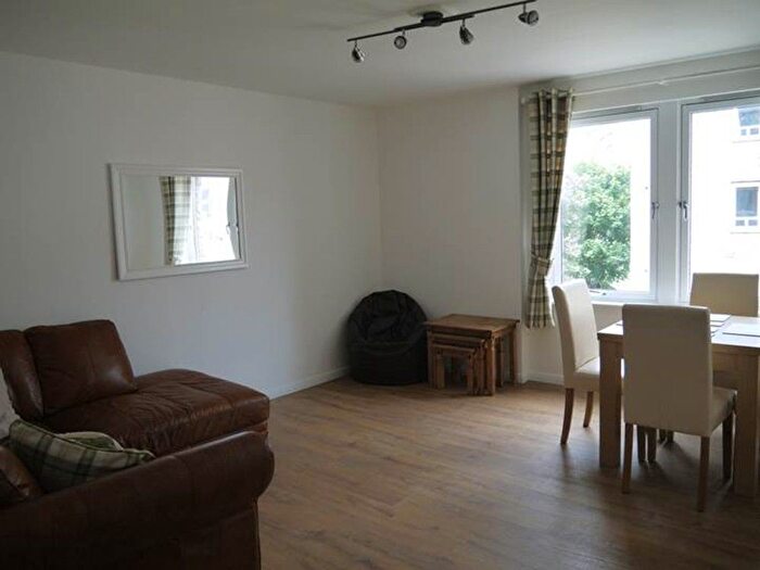 2 Bedroom Flat To Rent In Glendale Mews, Union Glen, AB11