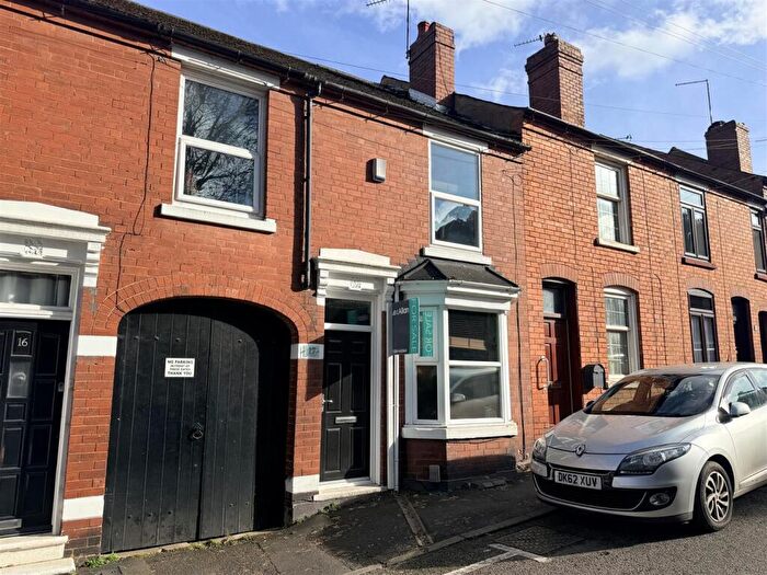 3 Bedroom Terraced House For Sale In Summer Hill, Halesowen, B63