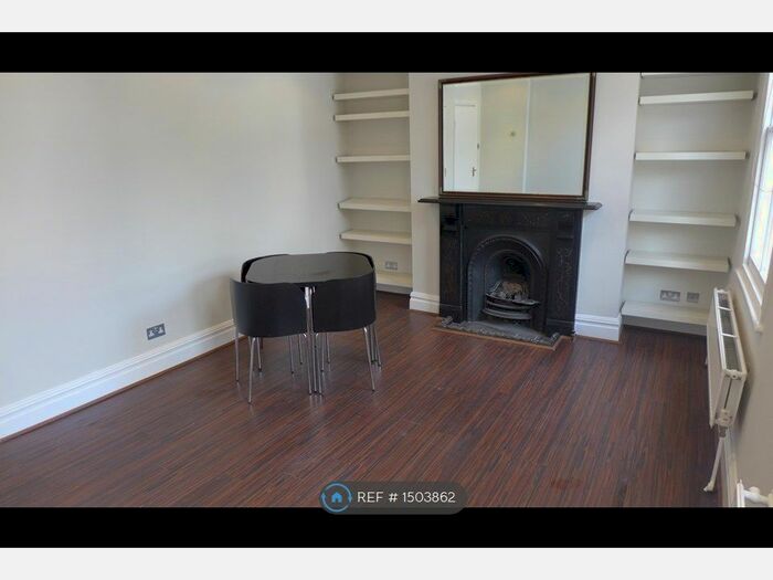2 Bedroom Flat To Rent In St. Peter's Street, London, N1