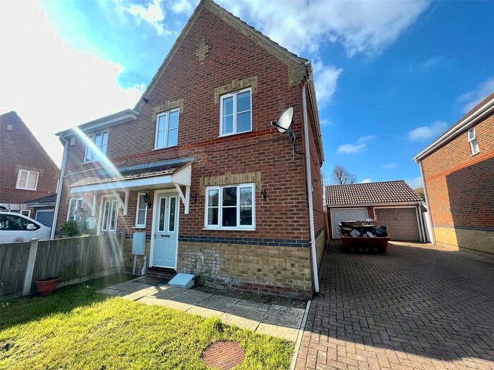 3 Bedroom Semi-Detached House To Rent In Moyes Close, Cliffsend, Ramsgate, Kent, CT12