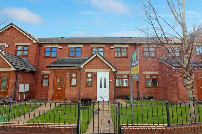 3 Bedroom Terraced House To Rent In Baron Street, Bury, BL9