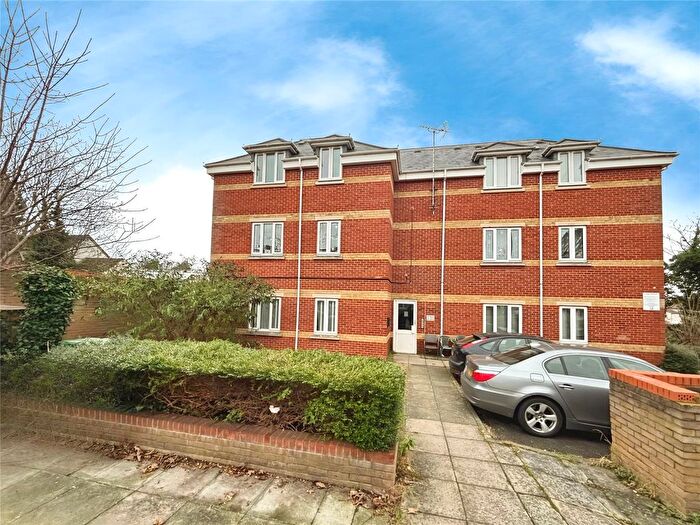 2 Bedroom Flat To Rent In Trafalgar Street, Gillingham, Kent, ME7