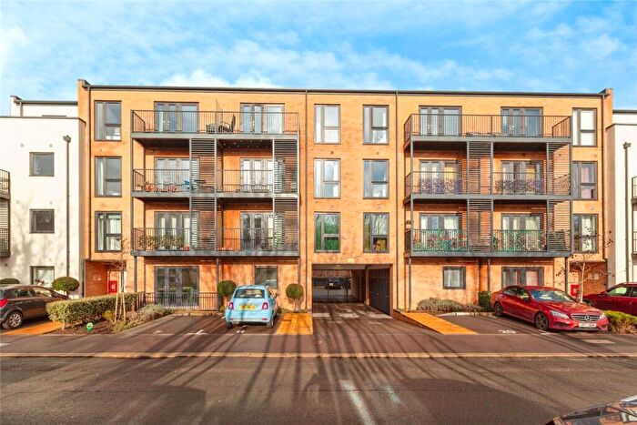 1 Bedroom Apartment For Sale In Boyn Valley Road, Maidenhead, SL6