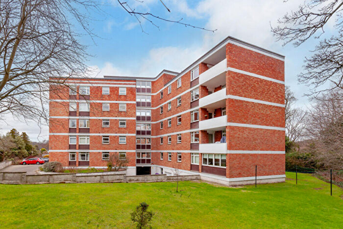 3 Bedroom Flat For Sale In Almond Court East, Braehead Park, Edinburgh, EH4