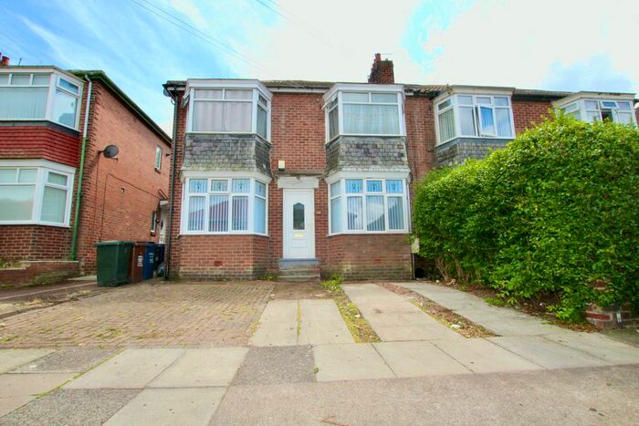 2 Bedroom Flat To Rent In Angerton Gardens, Newcastle, NE5