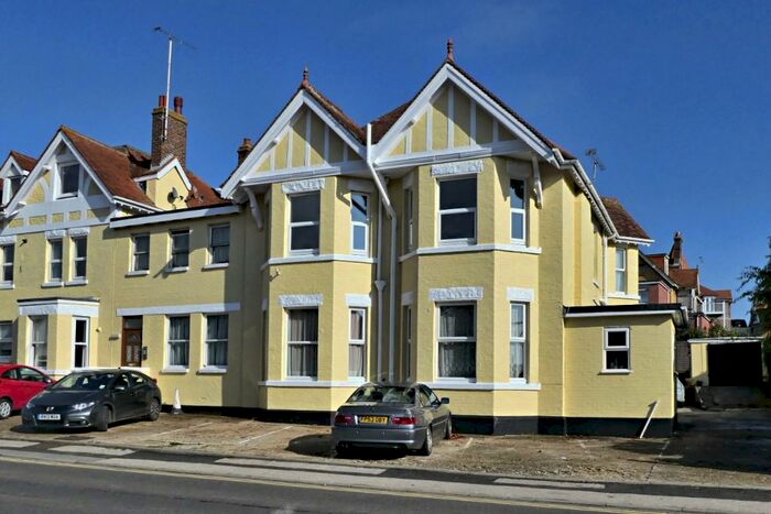 1 Bedroom Flat To Rent In Ulwell Road, Swanage, Dorset, BH19