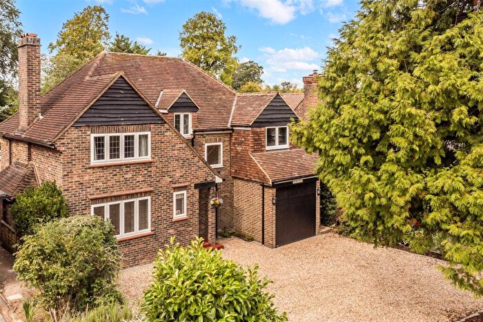 5 Bedroom Detached House For Sale In Beacon Way, Banstead, SM7
