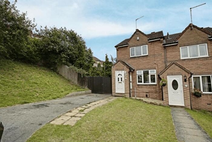 2 Bedroom Semi-Detached House To Rent In Poplar Grove, Lundwood, Barnsley, S71