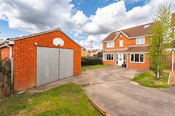 6 Bedroom Detached House For Sale In Meadowsweet, Horsford, NR10