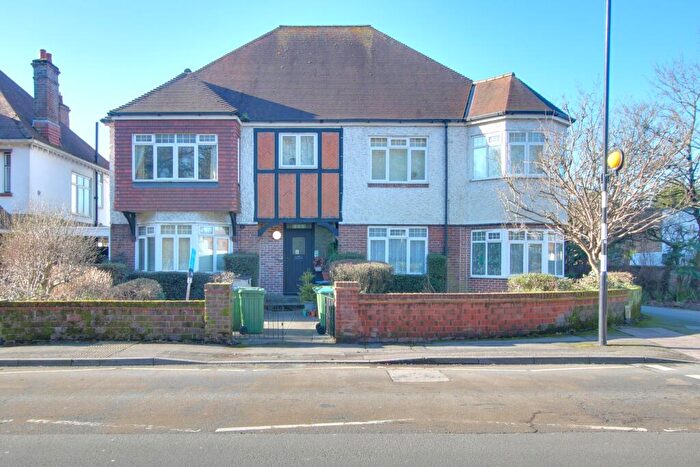 2 Bedroom Ground Maisonette For Sale In Upper Shirley, Southampton, SO15