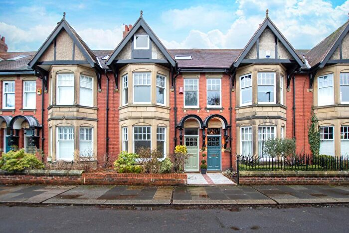 5 Bedroom House To Rent In The Poplars, Gosforth, NE3