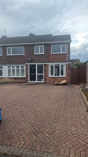 3 Bedroom Semi-Detached House To Rent In Bosworth Drive, Burton Upon Trent, DE13