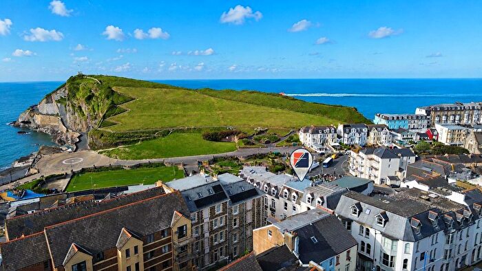 3 Bedroom Flat For Sale In Sommers Crescent, Ilfracombe, EX34