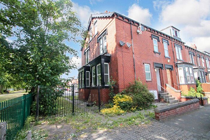 1 Bedroom Flat To Rent In Sefton Avenue, Beeston, Leeds, LS11