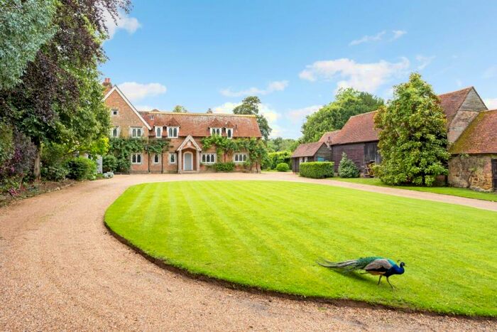 6 Bedroom Detached House To Rent In Doomsday Lane Horsham, RH13