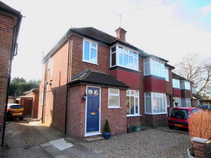 4 Bedroom Semi-Detached House To Rent In Coopers Row, Iver Heath, SL0